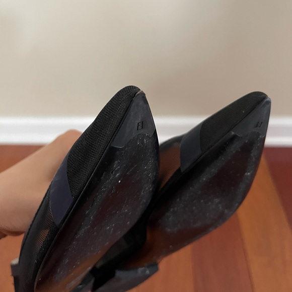 Authentic Fendi Zucca Mesh Colibrì Leather-Trimmed Flats Navy 39.5 - Picture 10 of 11